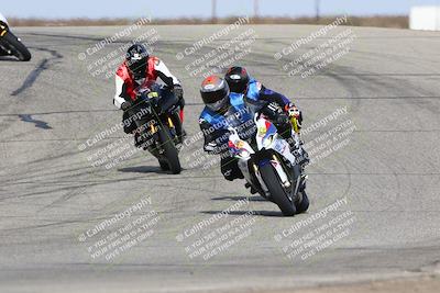 media/Nov-26-2023-TrackDaz (Sun) [[64ad8cfd8f]]/Mock Race/Outside Grapevine/